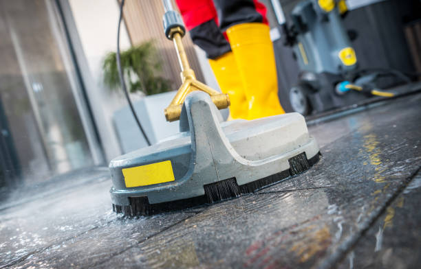 Best Deck Pressure Washing  in Oaklawn Sunview, KS